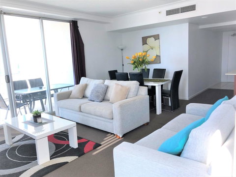 Beach Stay - Ocean & Riverview Resort Chevron Renaissance Central Surfers Paradise - Accommodation Main Beach 18