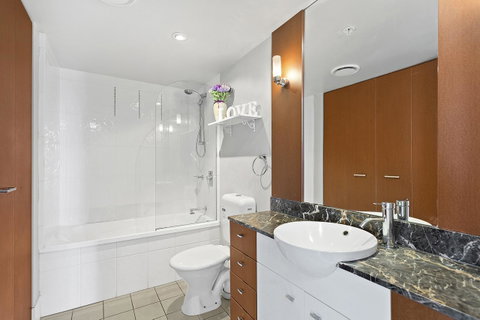 Beach Stay - Ocean & Riverview Resort Chevron Renaissance Central Surfers Paradise - Accommodation Main Beach 6
