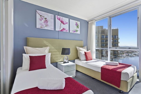 Beach Stay - Ocean & Riverview Resort Chevron Renaissance Central Surfers Paradise - Accommodation Main Beach 9