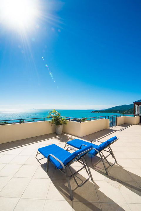 Pinnacles - Accommodation Main Beach 8