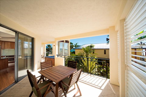 Pinnacles - Accommodation Main Beach 14