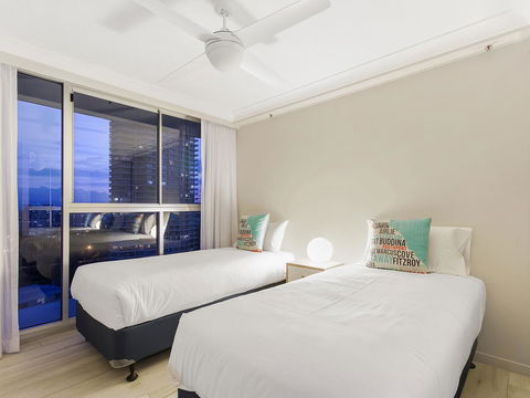 Sunbird Beach Resort Main Beach - Accommodation Main Beach 6