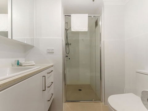 Sunbird Beach Resort Main Beach - Accommodation Main Beach 29