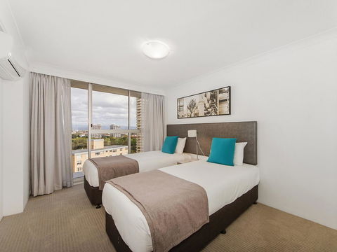 Sunbird Beach Resort Main Beach - Accommodation Main Beach 28