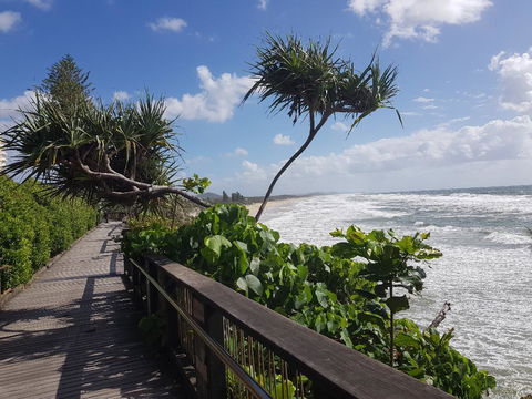 Beach House On Jones Parade, Central Coolum Beach - Accommodation Main Beach 12