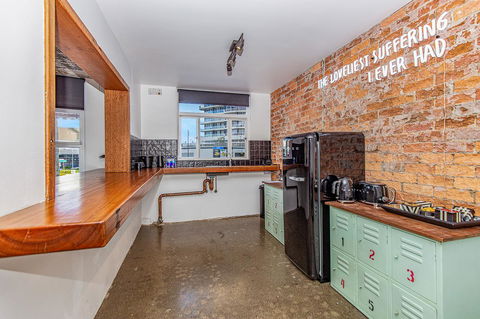 The Pink Hotel Coolangatta - Accommodation Main Beach 4