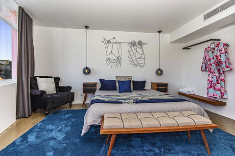 The Pink Hotel Coolangatta - Accommodation Main Beach 10