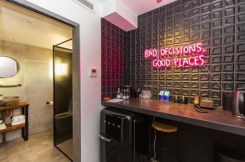 The Pink Hotel Coolangatta - Accommodation Main Beach 15