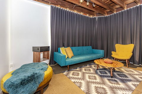 The Pink Hotel Coolangatta - Accommodation Main Beach 21
