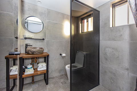 The Pink Hotel Coolangatta - Accommodation Main Beach 14