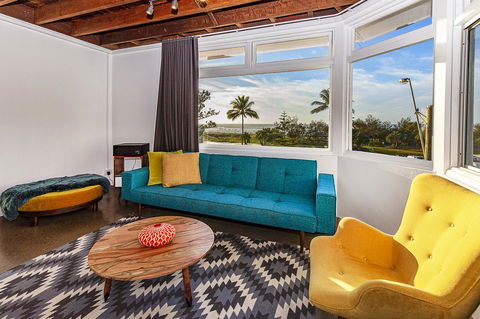 The Pink Hotel Coolangatta - Accommodation Main Beach 16