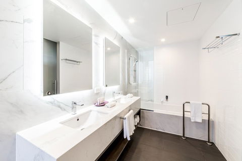 Sage Hotel James Street - Accommodation Main Beach 16