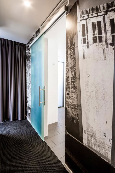 Sage Hotel James Street - Accommodation Main Beach 7