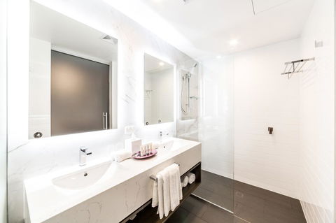 Sage Hotel James Street - Accommodation Main Beach 10