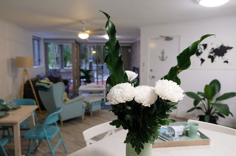 Sanctuary Beach Retreat - Accommodation Main Beach 9