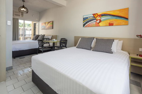 Nightcap At Emerald Star Hotel - Accommodation Main Beach 16