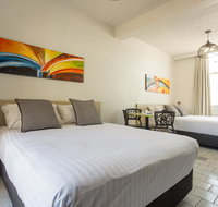 Nightcap at Emerald Star Hotel - Accommodation Main Beach