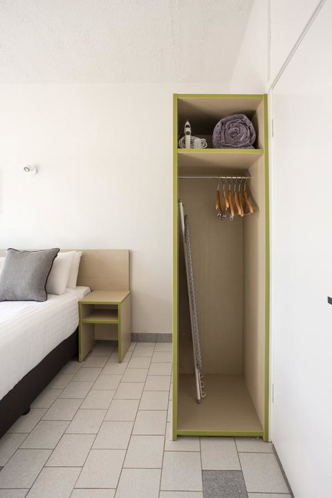 Nightcap At Emerald Star Hotel - Accommodation Main Beach 33