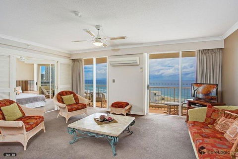 APR Private SUITES MOROC By The Beach - Accommodation Main Beach 25