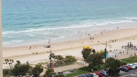 APR Private SUITES MOROC By The Beach - Accommodation Main Beach 34