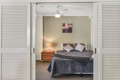 APR Private SUITES MOROC By The Beach - Accommodation Main Beach 17