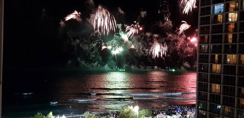 APR Private SUITES MOROC By The Beach - Accommodation Main Beach 13