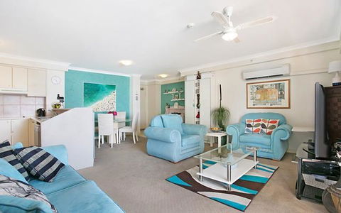 APR Private SUITES MOROC By The Beach - Accommodation Main Beach 19