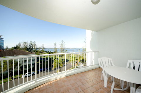 Crystal Bay On The Broadwater - Accommodation Main Beach 34