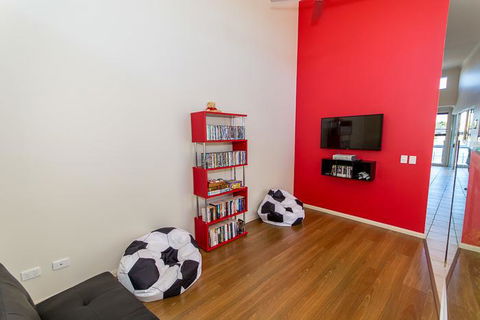 Hepburn Holiday Haven - Accommodation Main Beach 8