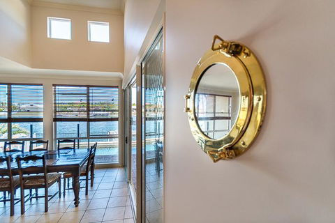 Hepburn Holiday Haven - Accommodation Main Beach 6