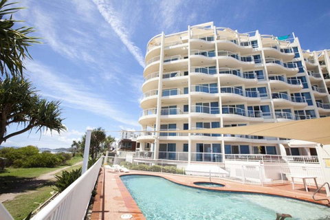 Regency On The Beach - Accommodation Main Beach 0