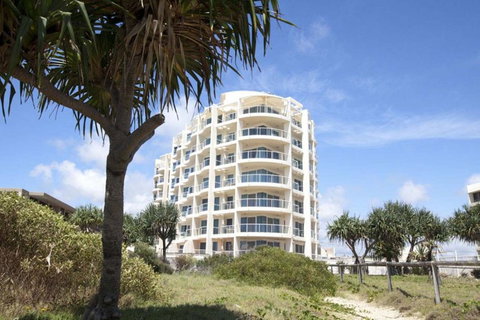 Regency On The Beach - Accommodation Main Beach 12
