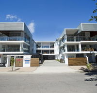 Maggies Beachfront Apt. 2 - Accommodation Main Beach