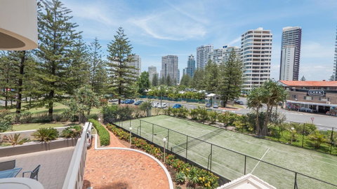 De Ville Apartments - Accommodation Main Beach 22