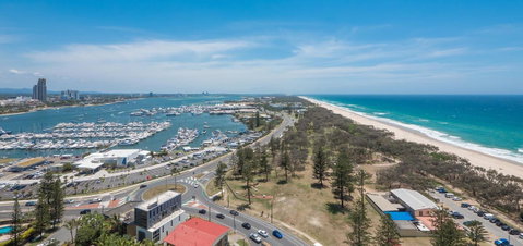 De Ville Apartments - Accommodation Main Beach 16