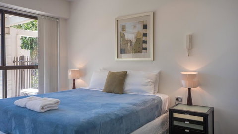 De Ville Apartments - Accommodation Main Beach 27