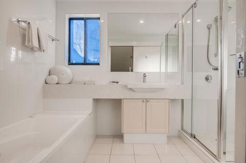 The Point Coolum - Accommodation Main Beach 32