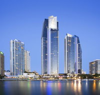 Mantra Circle On Cavill - Accommodation Main Beach