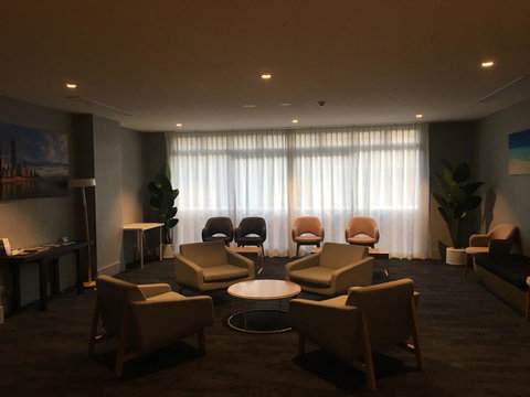 Woodroffe Hotel - Accommodation Main Beach 5