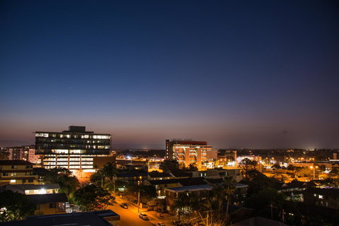 Woodroffe Hotel - Accommodation Main Beach 29