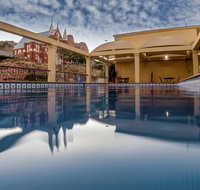 The Robert Towns - Accommodation Main Beach