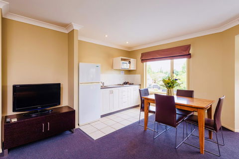 Ambassador On Ruthven - Accommodation Main Beach 27