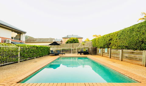 Ambassador On Ruthven - Accommodation Main Beach 7