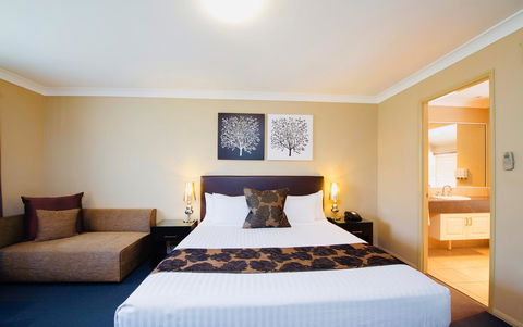 Ambassador On Ruthven - Accommodation Main Beach 16