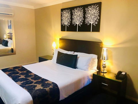 Ambassador On Ruthven - Accommodation Main Beach 41