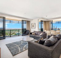 Luxury 3 Bedroom in heart of Broadbeach - Accommodation Main Beach
