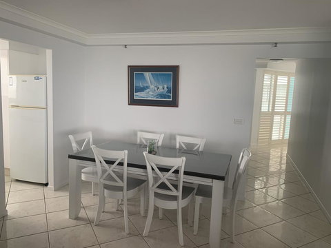 Ocean Plaza Resort - Accommodation Main Beach 10