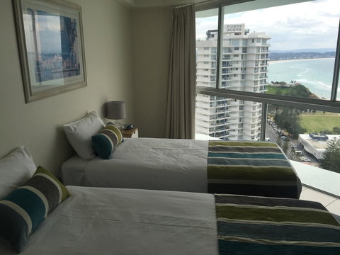 Ocean Plaza Resort - Accommodation Main Beach 40