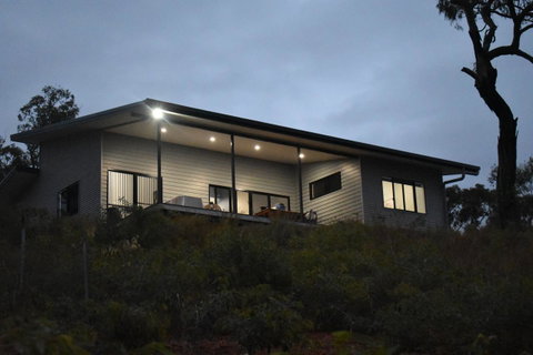 Ironbark House - Accommodation Main Beach 3