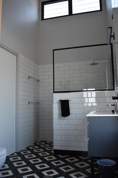 Ironbark House - Accommodation Main Beach 28